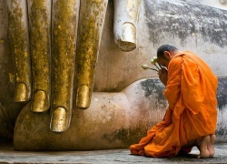 THÁNG 7 ÂM LÀM GÌ ĐỂ CẦU BÌNH AN